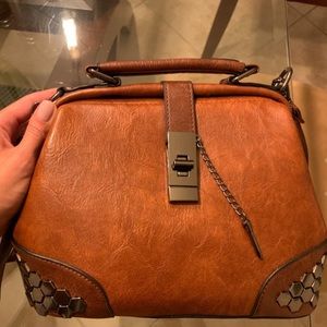 Crossbody bag vintage style